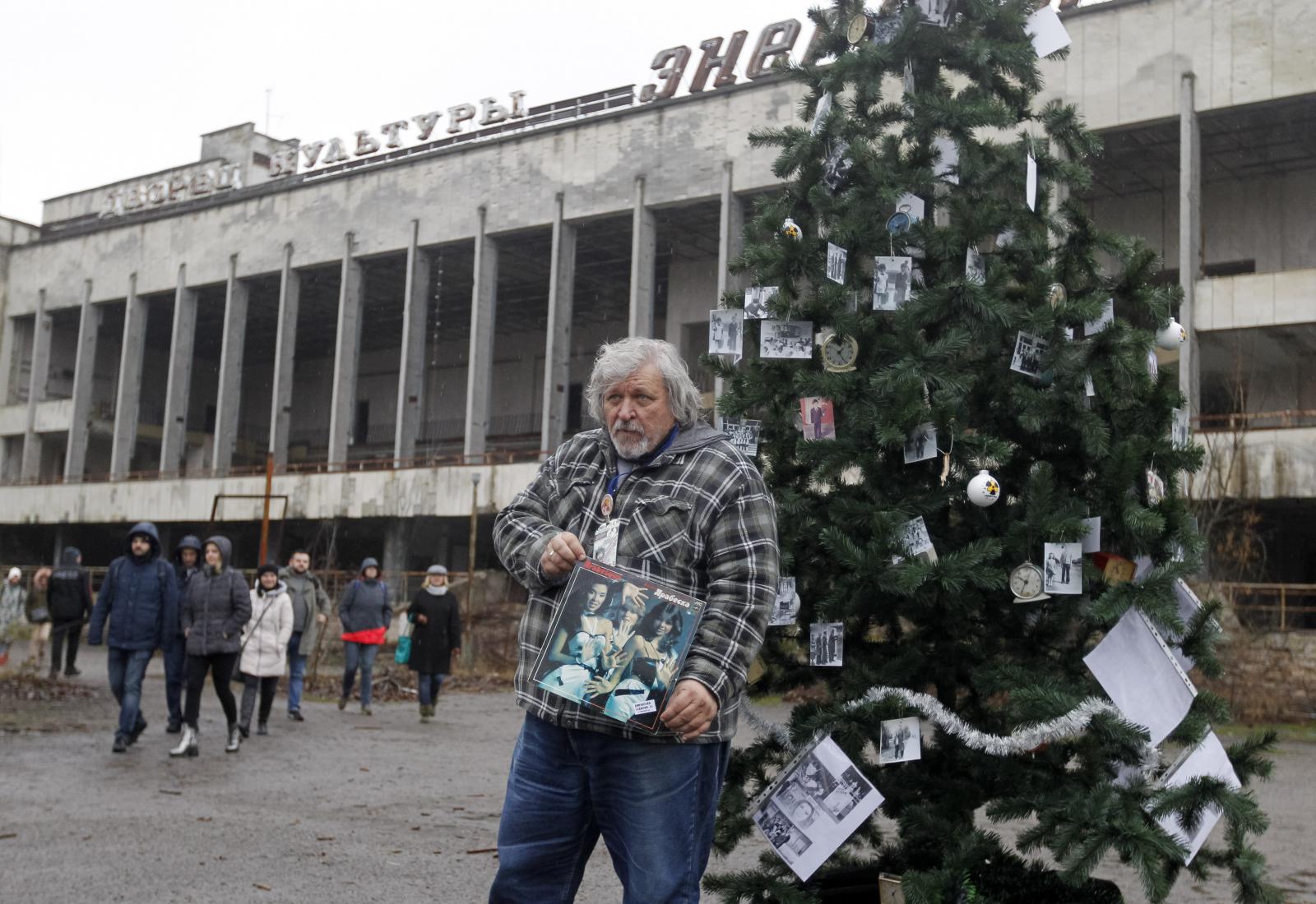 Christmas Tree Was Installed For The Firstly Since 1985 In Pripyat