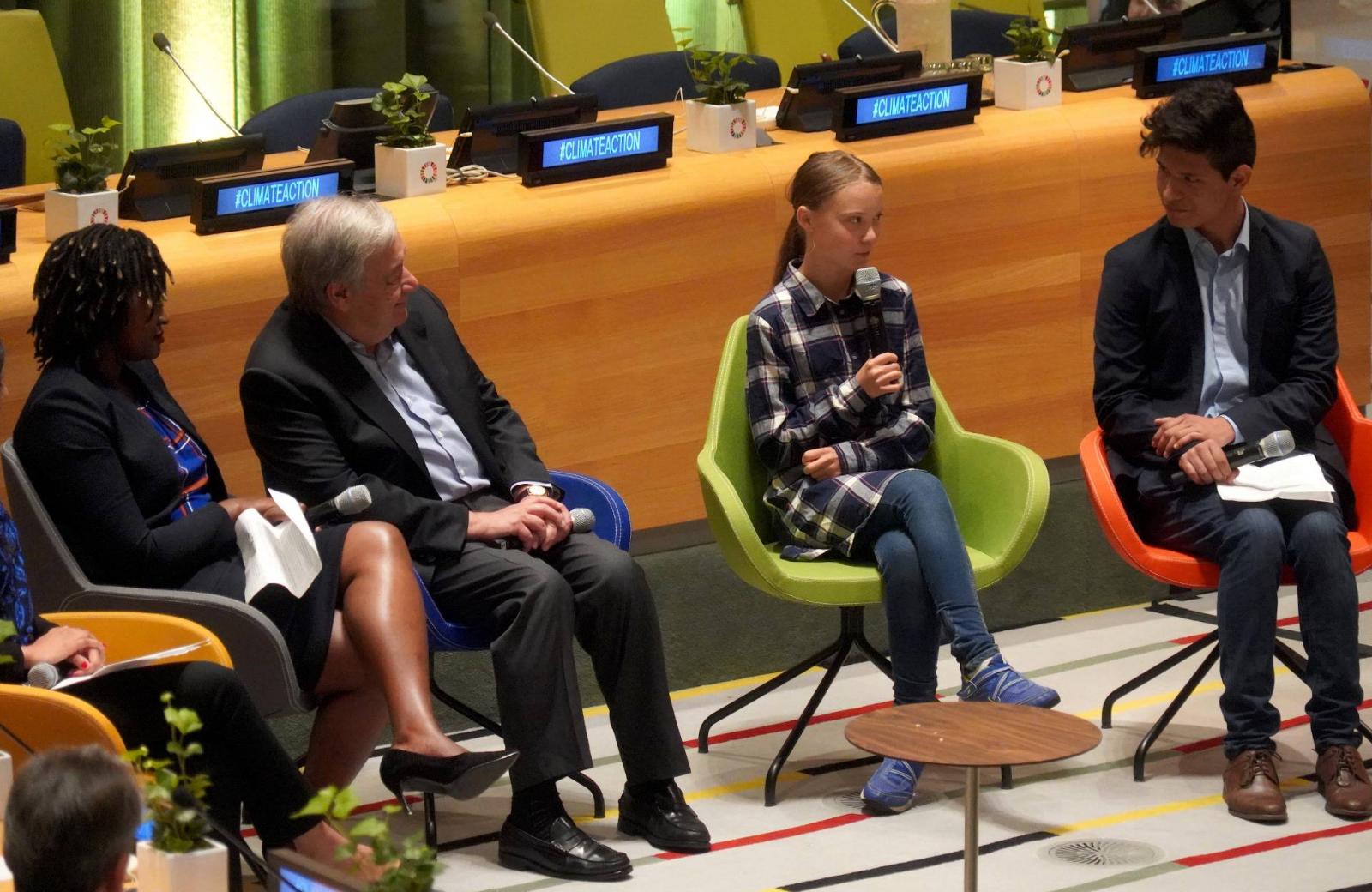 António Guterres és Greta Thunberg egy fiataloknak szóló klímakonferencián New Yorkban