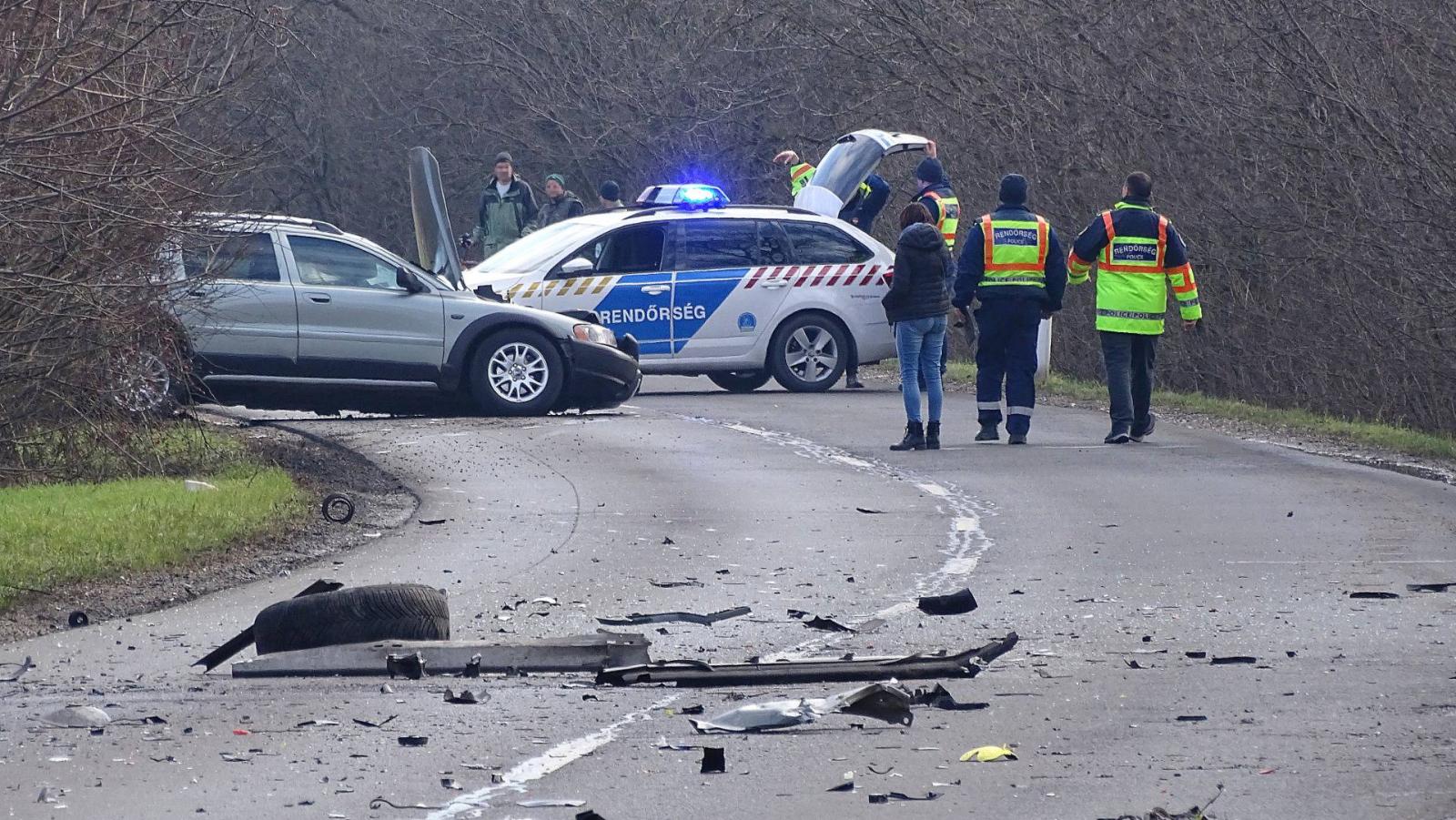 Rendőrségi helyszínelés Hódmezővásárhely és Szikáncs között