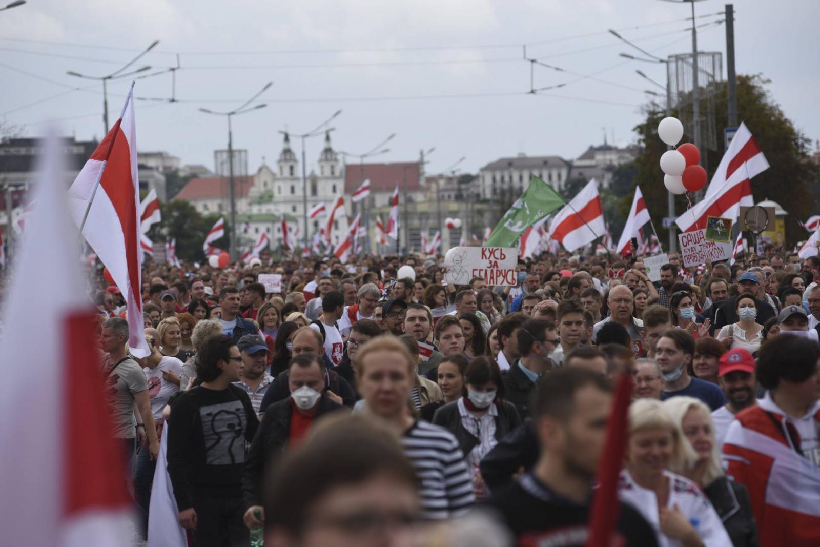 A belaruszok nemcsak szabadságra, biztos megélhetésre is vágynak