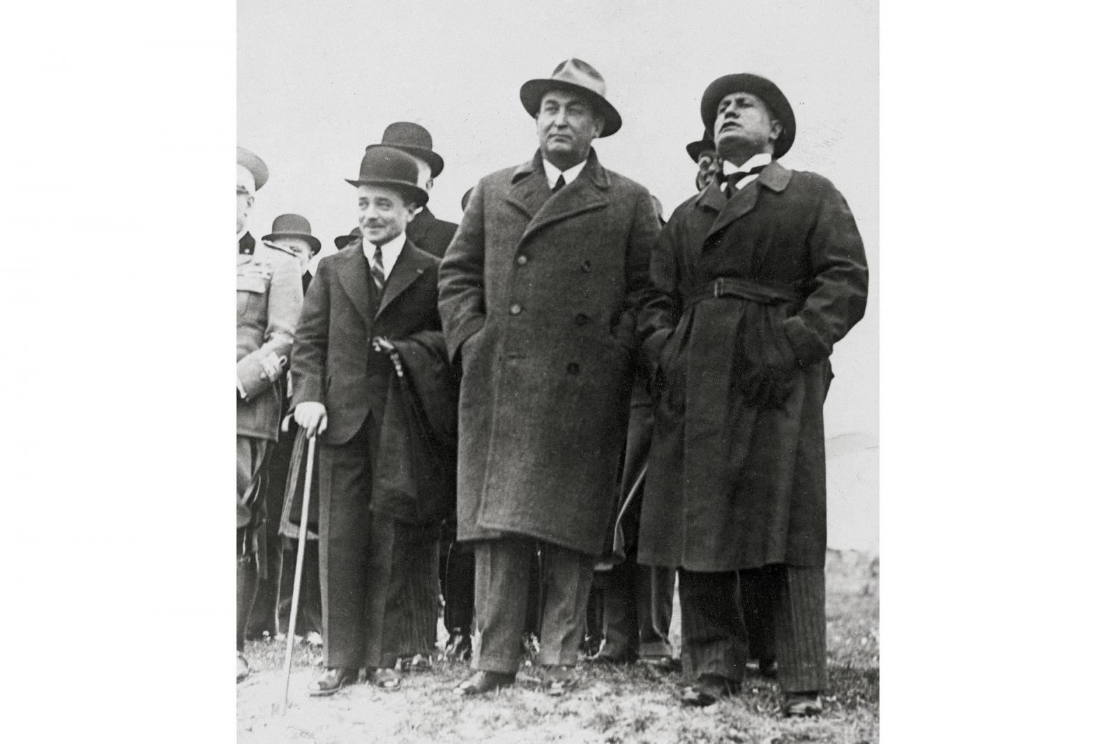 Engelbert Dollfuss, Gömbös Gyula és Mussolini társaságában