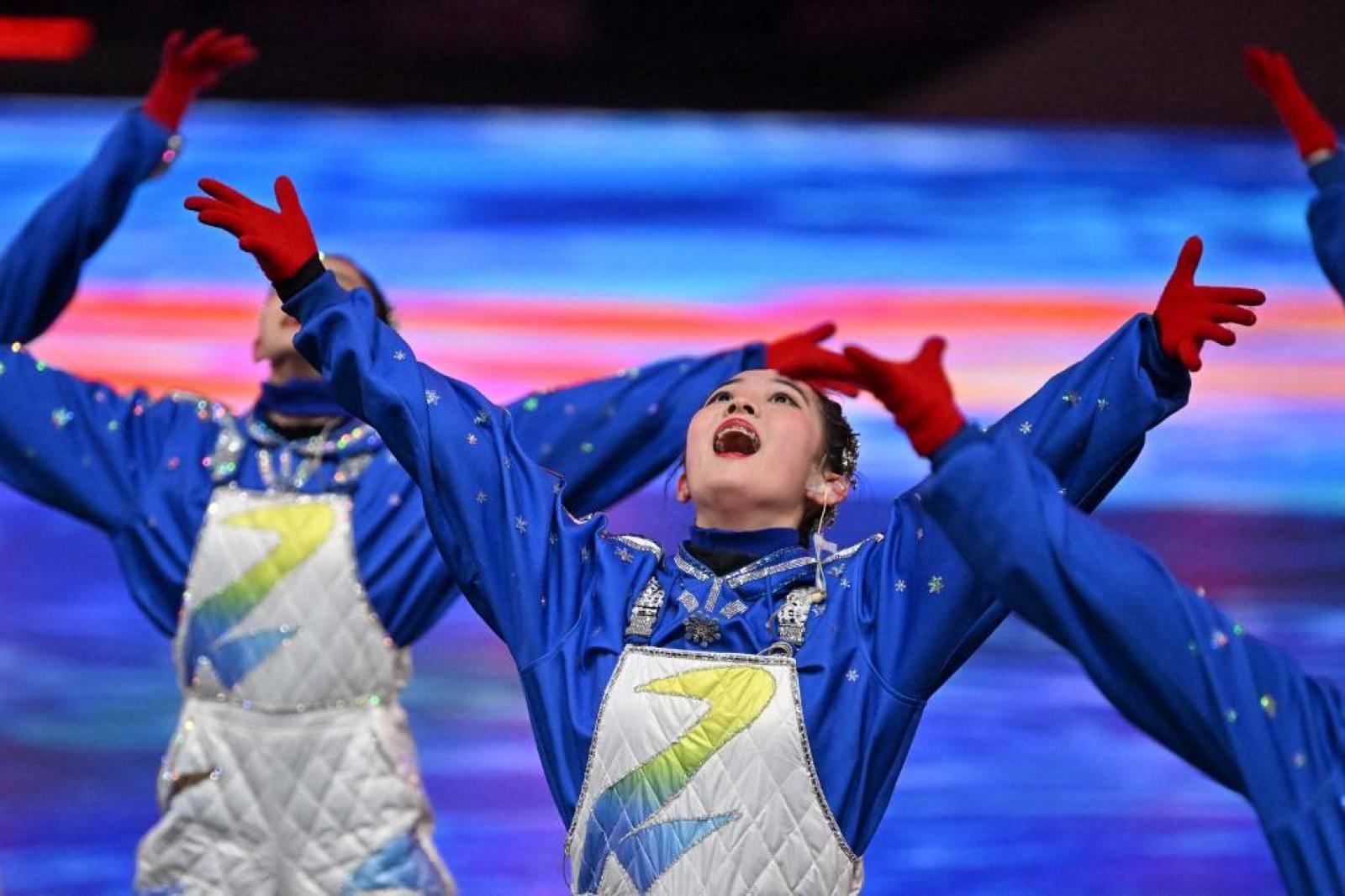 A stadion áttekintése a 2022-es pekingi téli olimpiai játékok megnyitóünnepségén a madárfészekként ismert Nemzeti Stadionban, Pekingben, 2022. február 4-én.