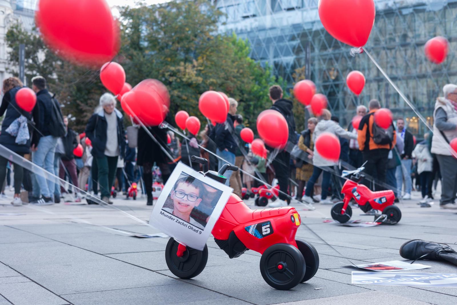 Köln, Németország. A pályaudvar közelében, 2023. július 8-án.