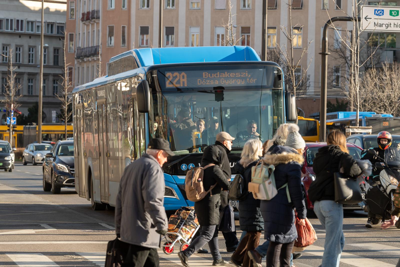 A költségeken és a bevételeken az utasok által megtett kilométerek alapján kellene osztoznia a fővárosnak és az államnak. Nehéz számolás lesz