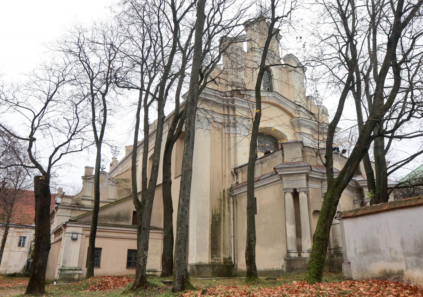 A karmelita vilniusi  Szent György-templom 2017. november 9-én, a felfedezés idején