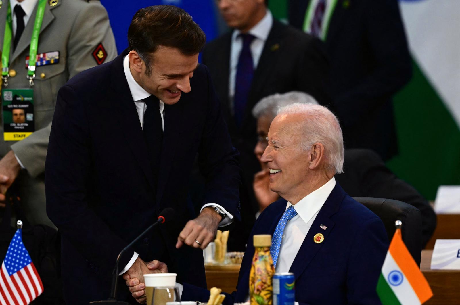 Joe Biden Rióban, a G20-csúcs helyszínén Emmanuel Macron francia elnökkel is találkozott