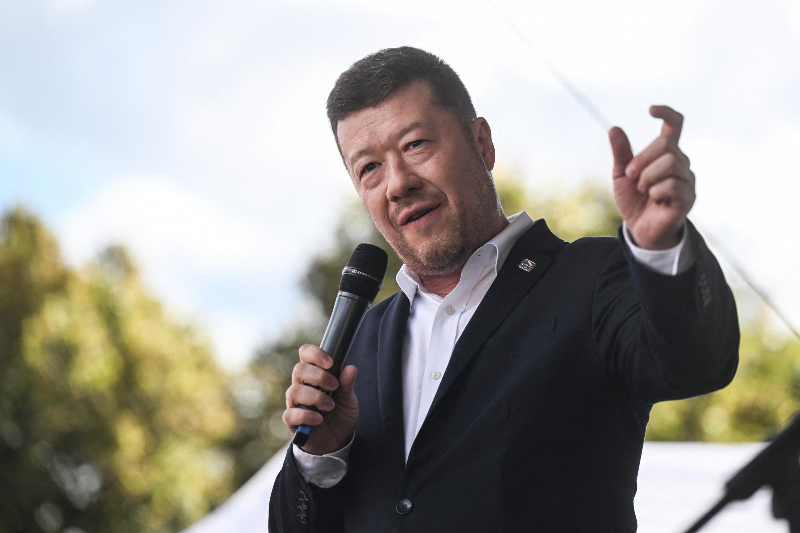 Tomio Okamura 