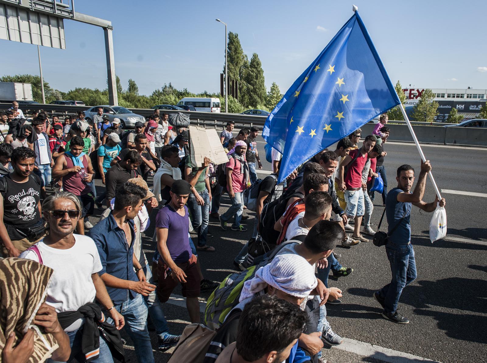 Menedékkérők úton Ausztria felé, még 2015-ben. A magyar szabályozás elvérzett az EU Bíróságán