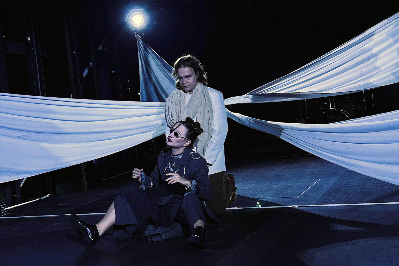 Főként a fiatal színészek játéka miatt érdemes beülni a Szabó Magda-elő­adásra