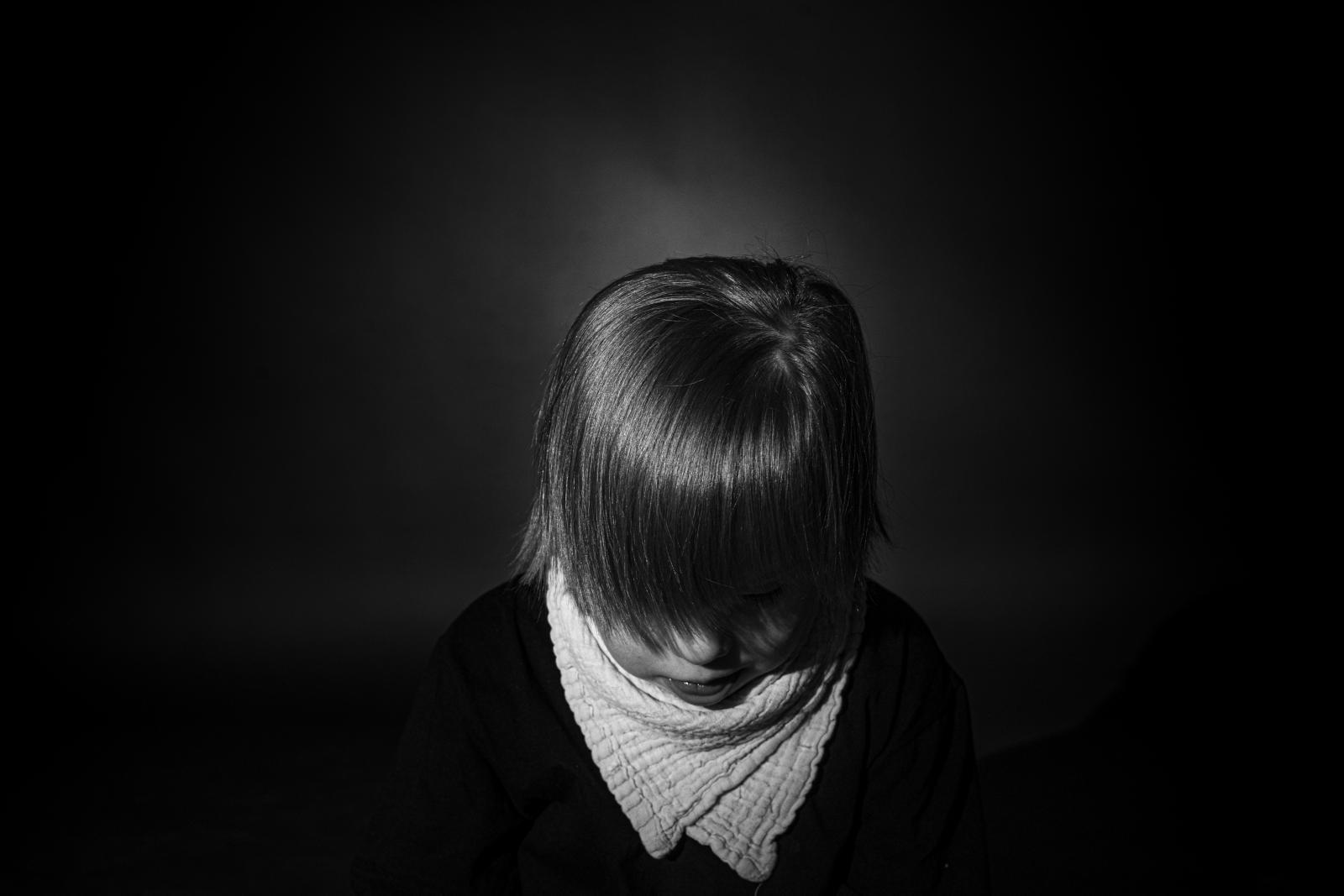 A Barcsi Szivárvány Egységes Gyógypedagógiai Módszertani Intézmény EGYMI „Mert hozzád tartozom” című fotókiállítása a Barcsi Városi Könyvtárban.
Fotón: Papp Henrietta