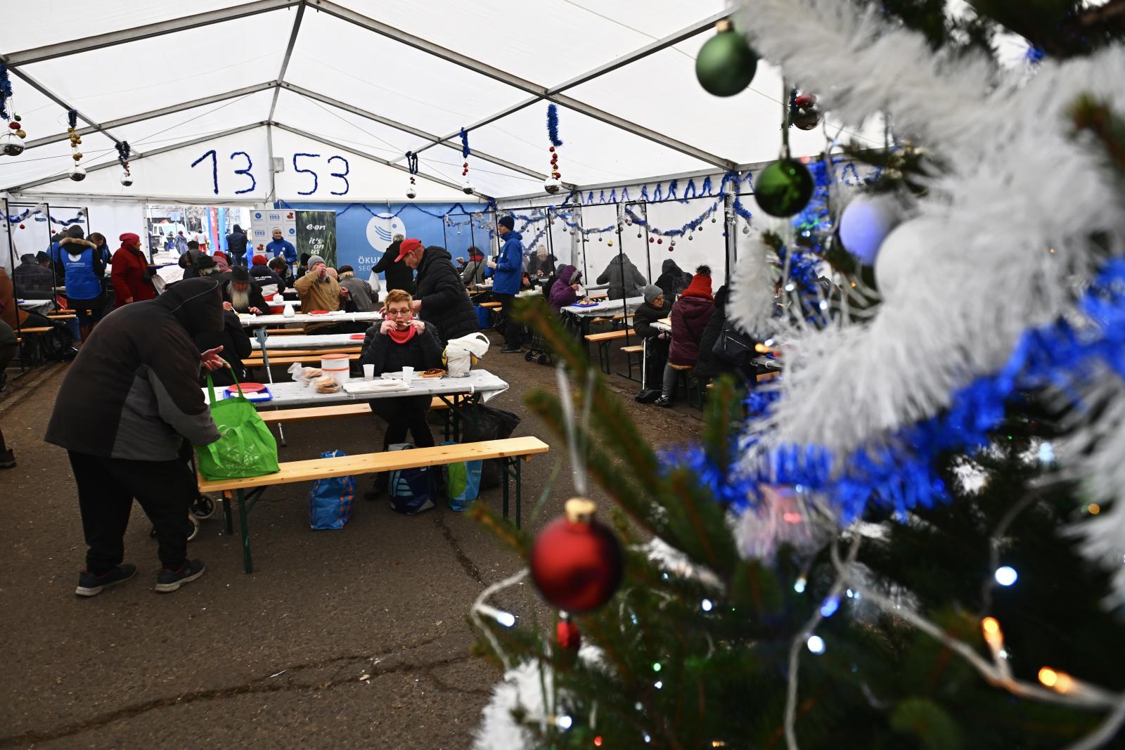 Karácsonyi ételosztás a rászorulóknak december 16-án