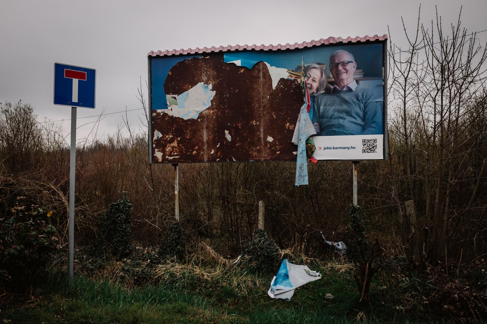 A Magyar Orvosi Kamara (MOK) által szervezett tüntetés Budapesten a Kossuth téren 2025. március 8-án