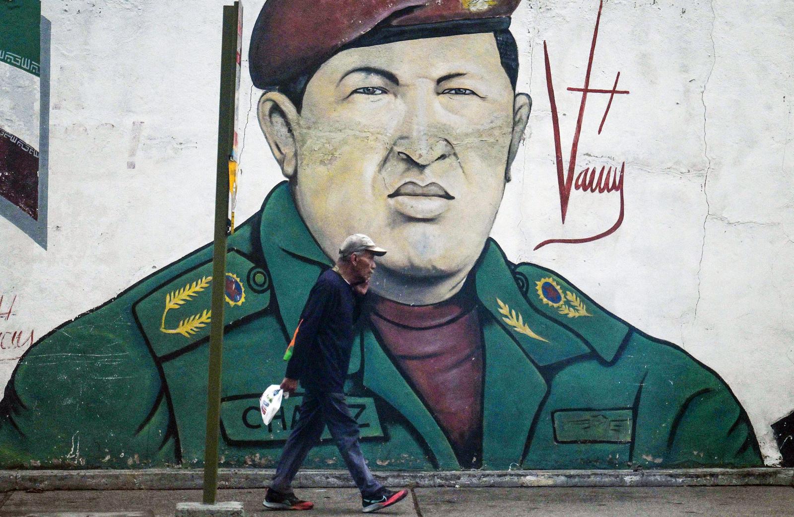 Hugo Chávez hosszú árnyékot vet Venezuelára