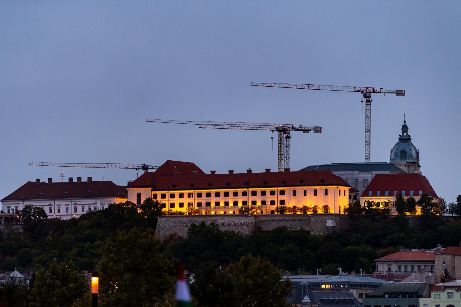 A kormányzati víziók egyik ikonikus helyszíne a budai Vár