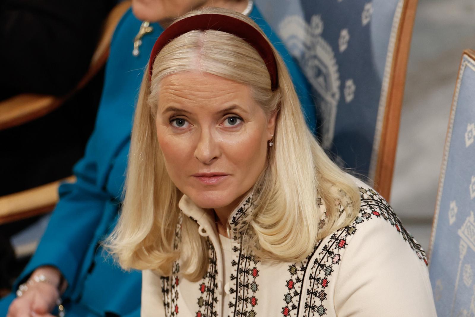 Mette-Marit mélységesen sajnálja