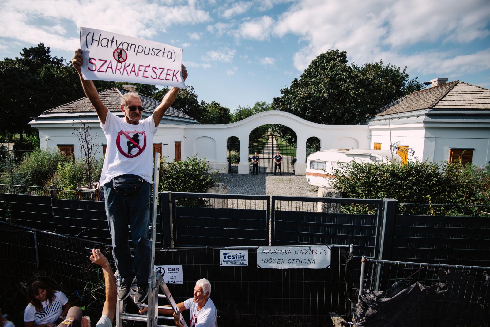 A hatvanpusztai Orbán-birtok csak egy példa a sok közül