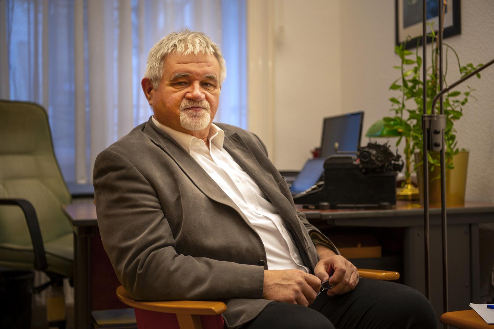 Ha legyintünk a „hanyatló Nyugatra”, és belemegyünk egy türk típusú világba, onnan nem fogunk tudni visszajönni – mondta Tóth István György