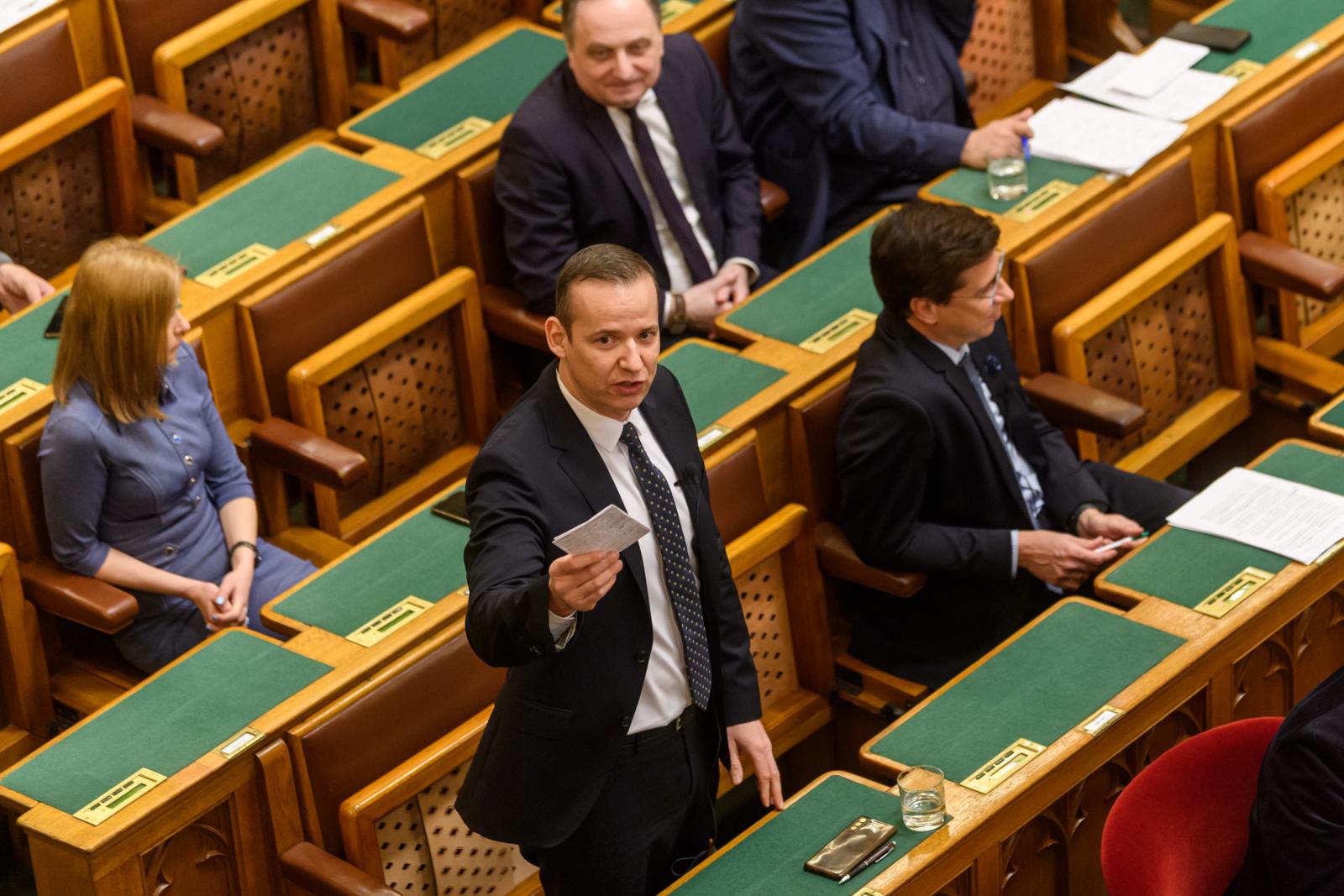 Toroczkai László az Országgyűlés február 23-i ülésén 