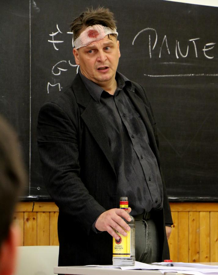 A tanár kikészült