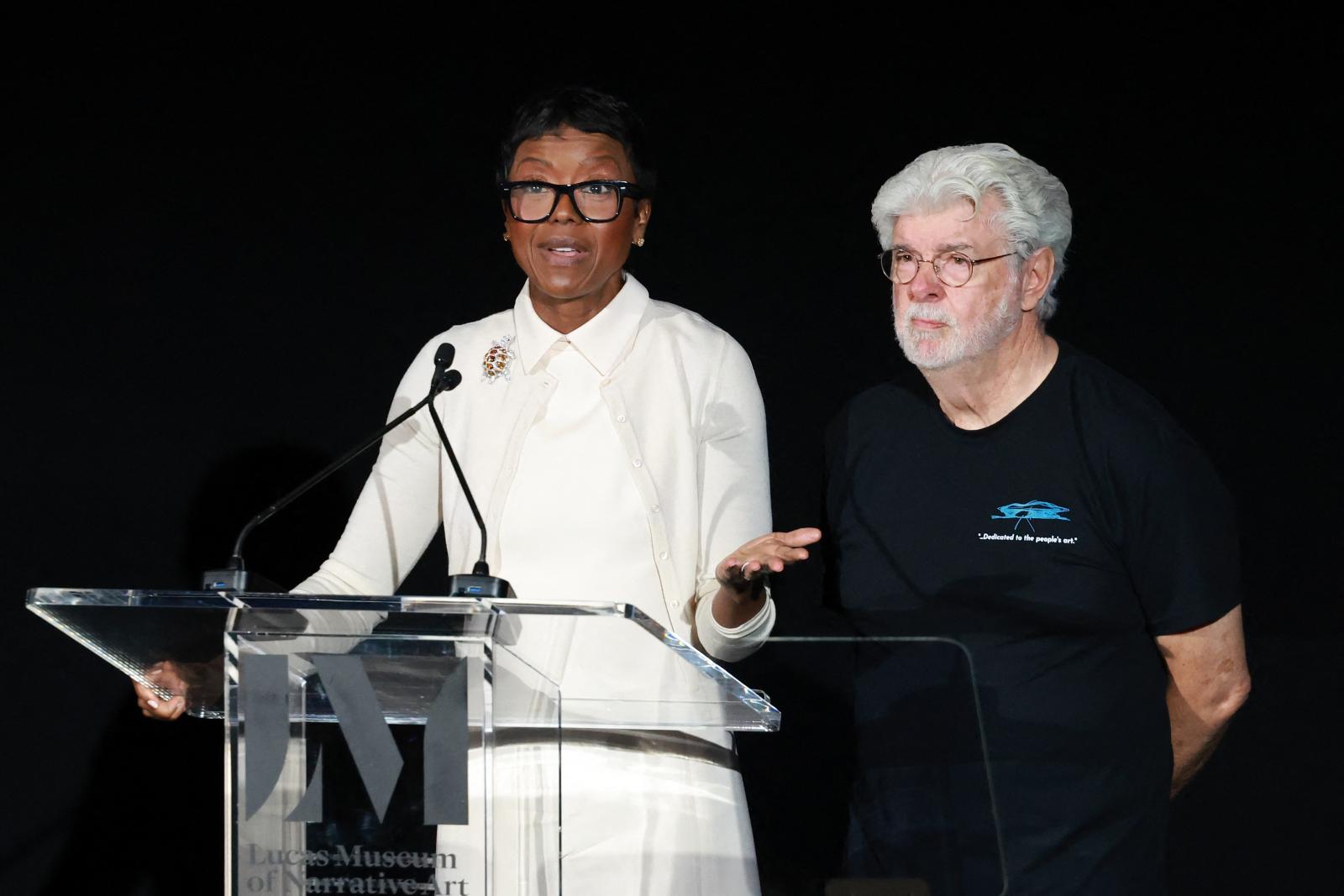 Mellody Hobson és George Lucas, a Lucas Museum of Narrative Art társalapítói, Los Angelesben 2026. szeptember 2-án