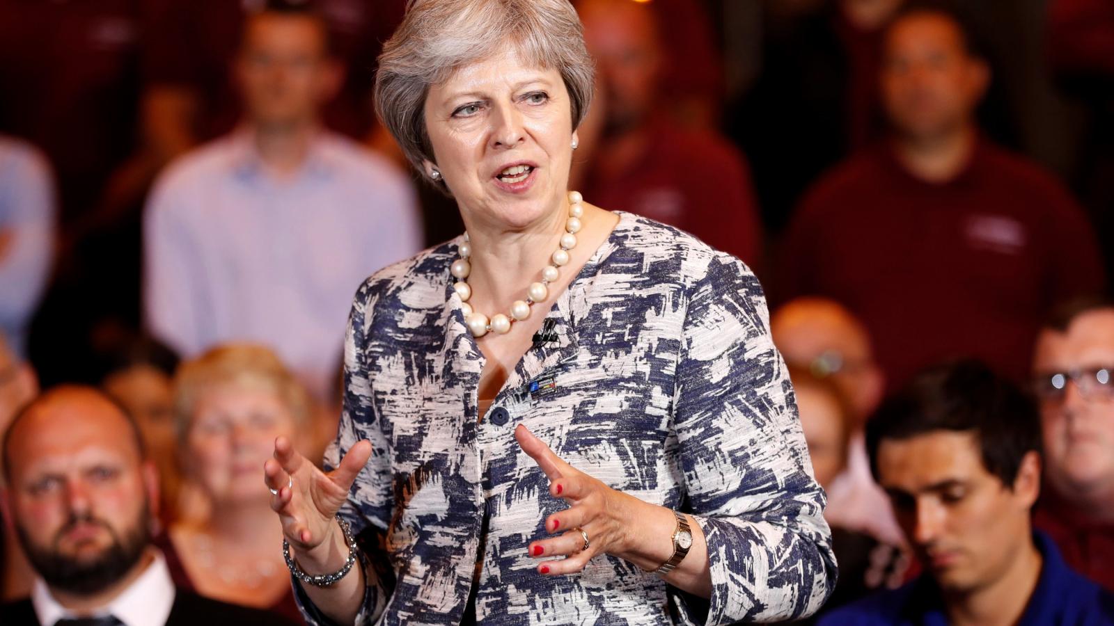 Theresa May brit kormányfő