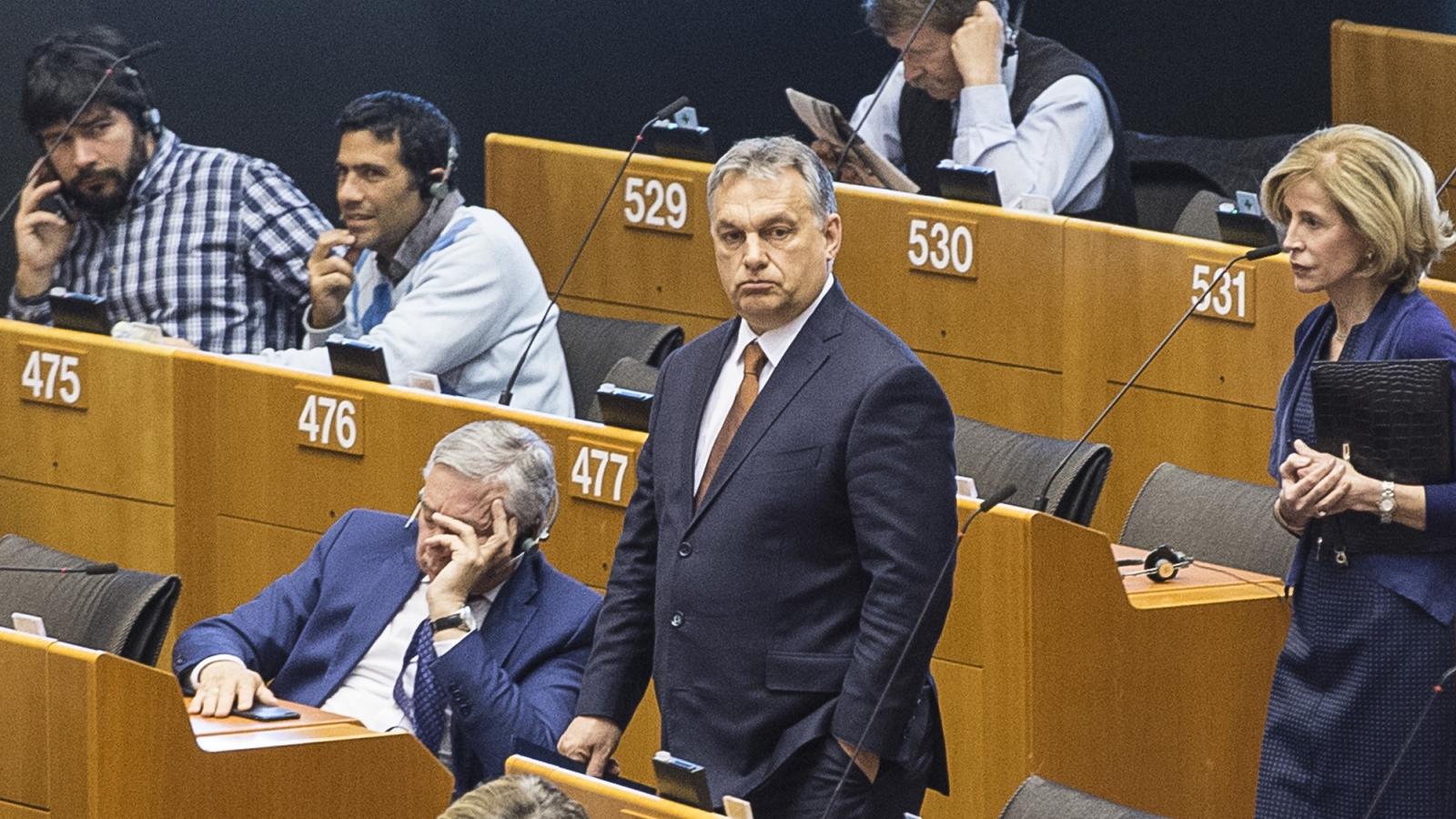 Orbán Viktor az Európai Parlamentben - illusztráció.