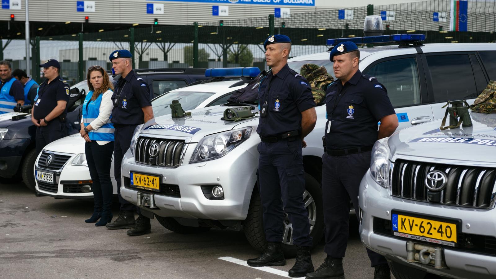 Holland rendőrök a bolgár határon