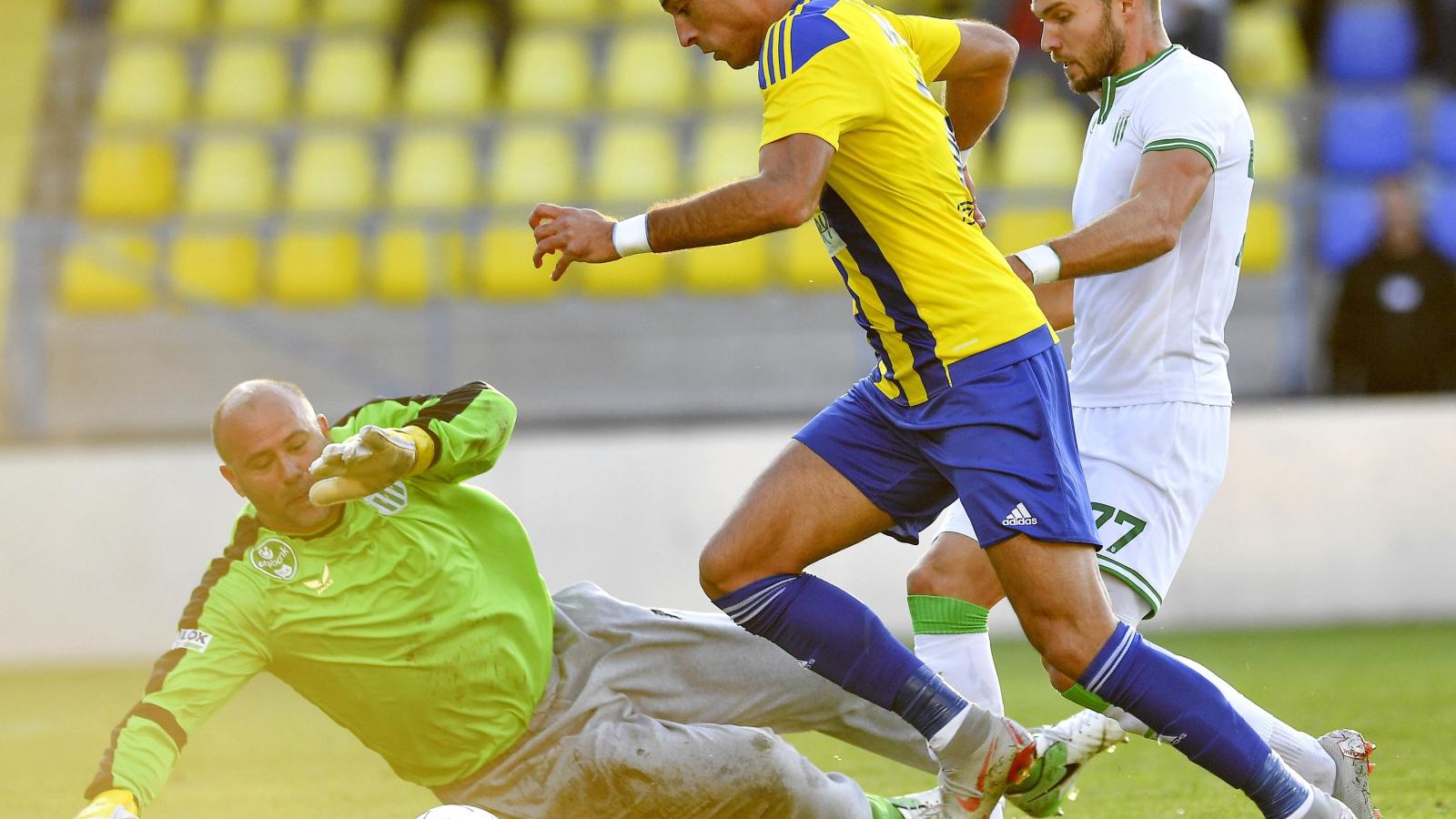 A szombathelyi Király Gábor kapus és Jurij Habovda, valamint a mezőkövesdi Stefan Drazic