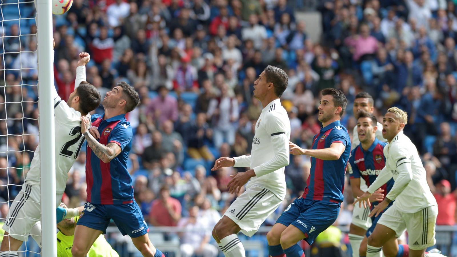 A Real Madrid szombaton a Levante otthonában kikapott 2-1-re