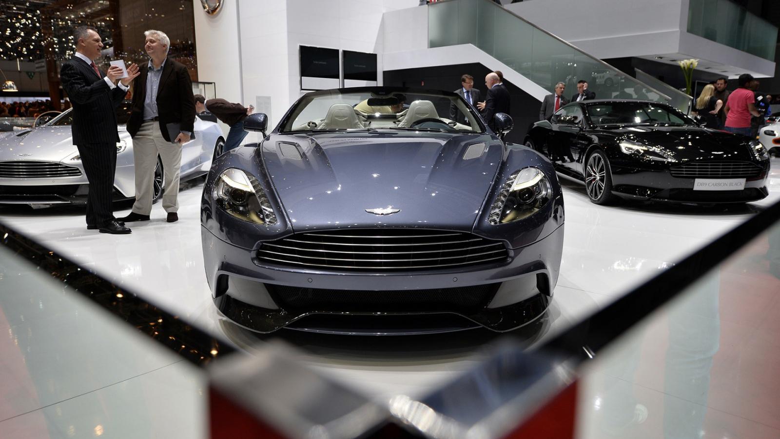 Egy Aston Martin Vanquish a Genfi Autószalonon