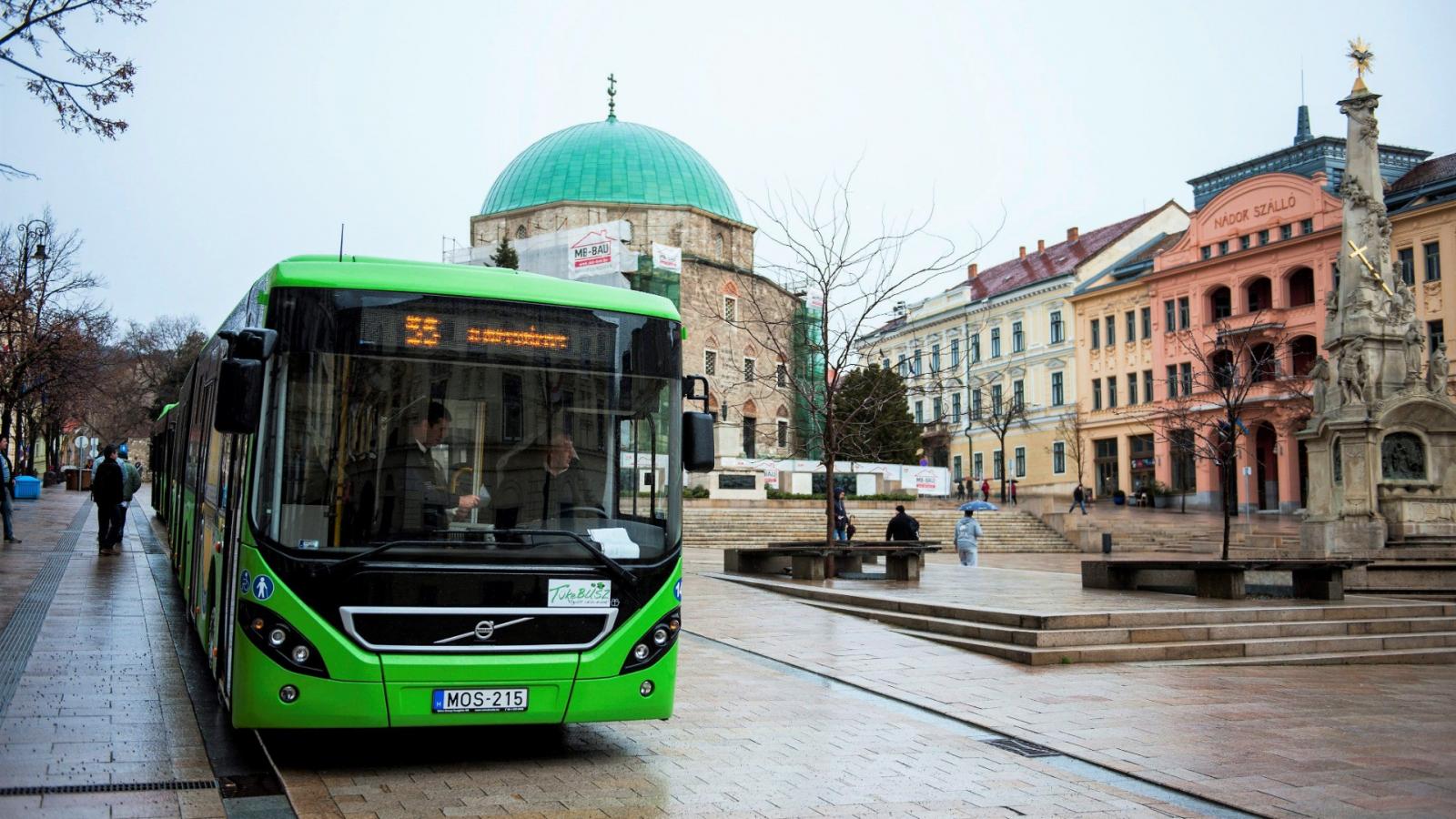 Információink szerint a gyanúsítottak között nincs közszereplő, pedig nélkülük nem jöhetett volna létre a súlyos károkat okozó ü