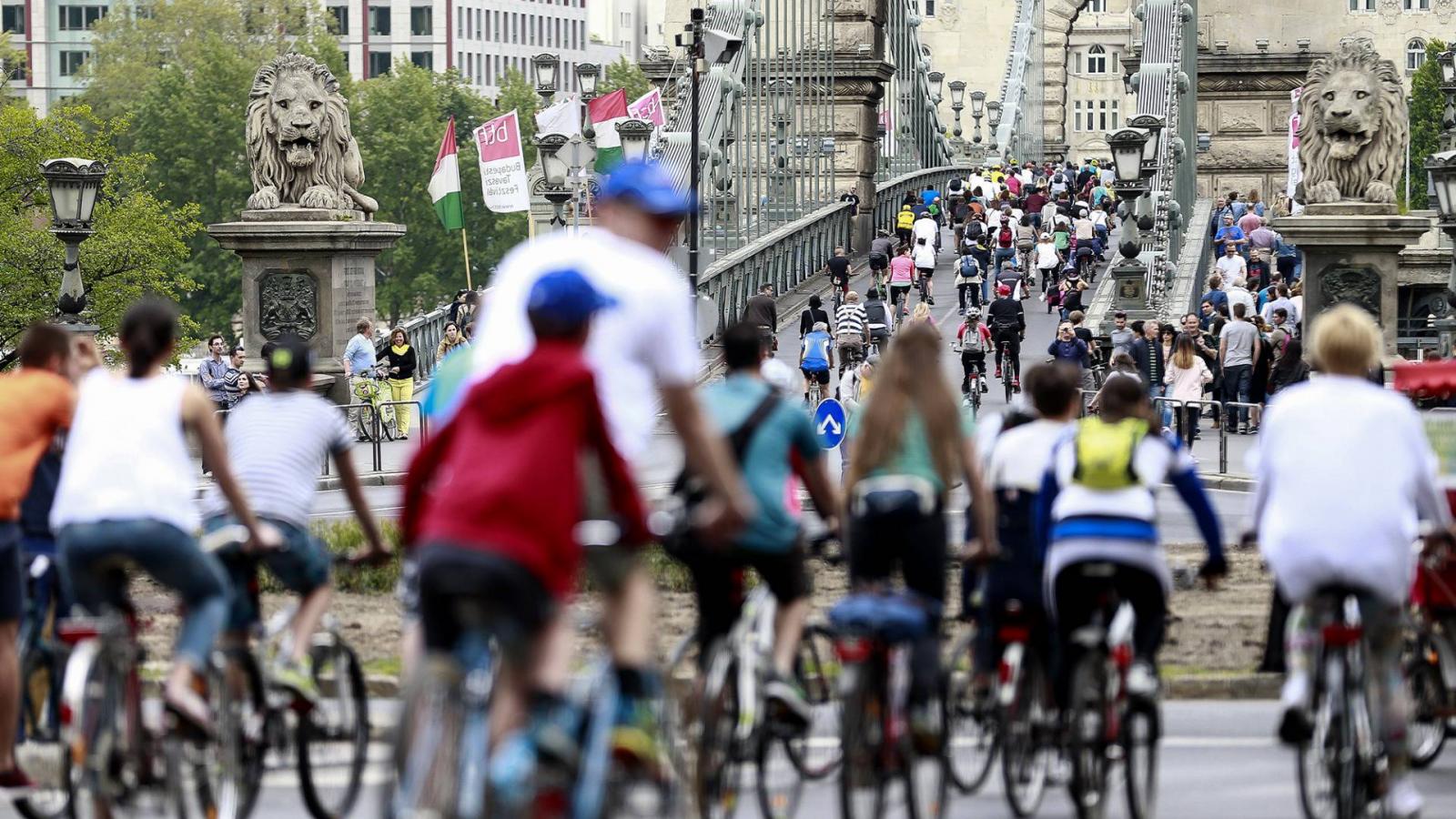 Résztvevők a 2016-os I bike Budapest felvonuláson