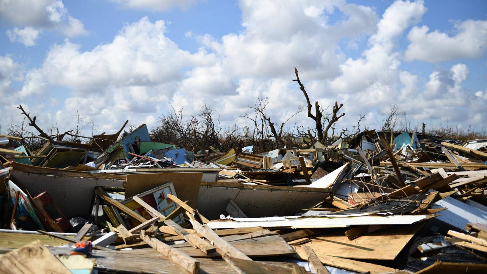 Letarolta a hurrikán a Bahamák északi szigeteit