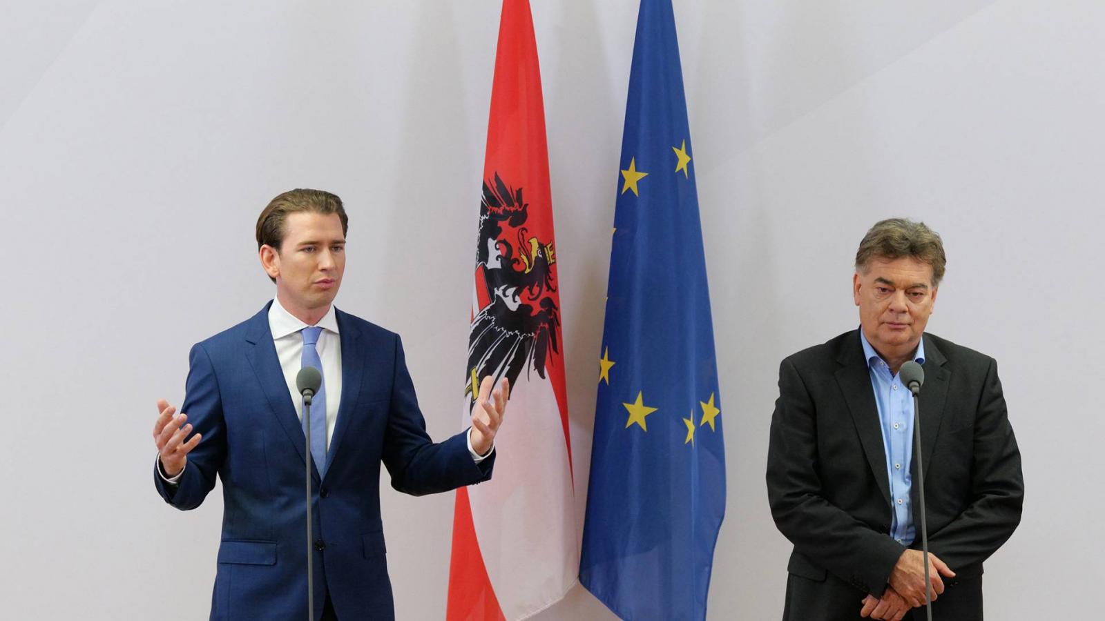 Sebastian Kurz és Werner Kogler sajtótájékoztatója