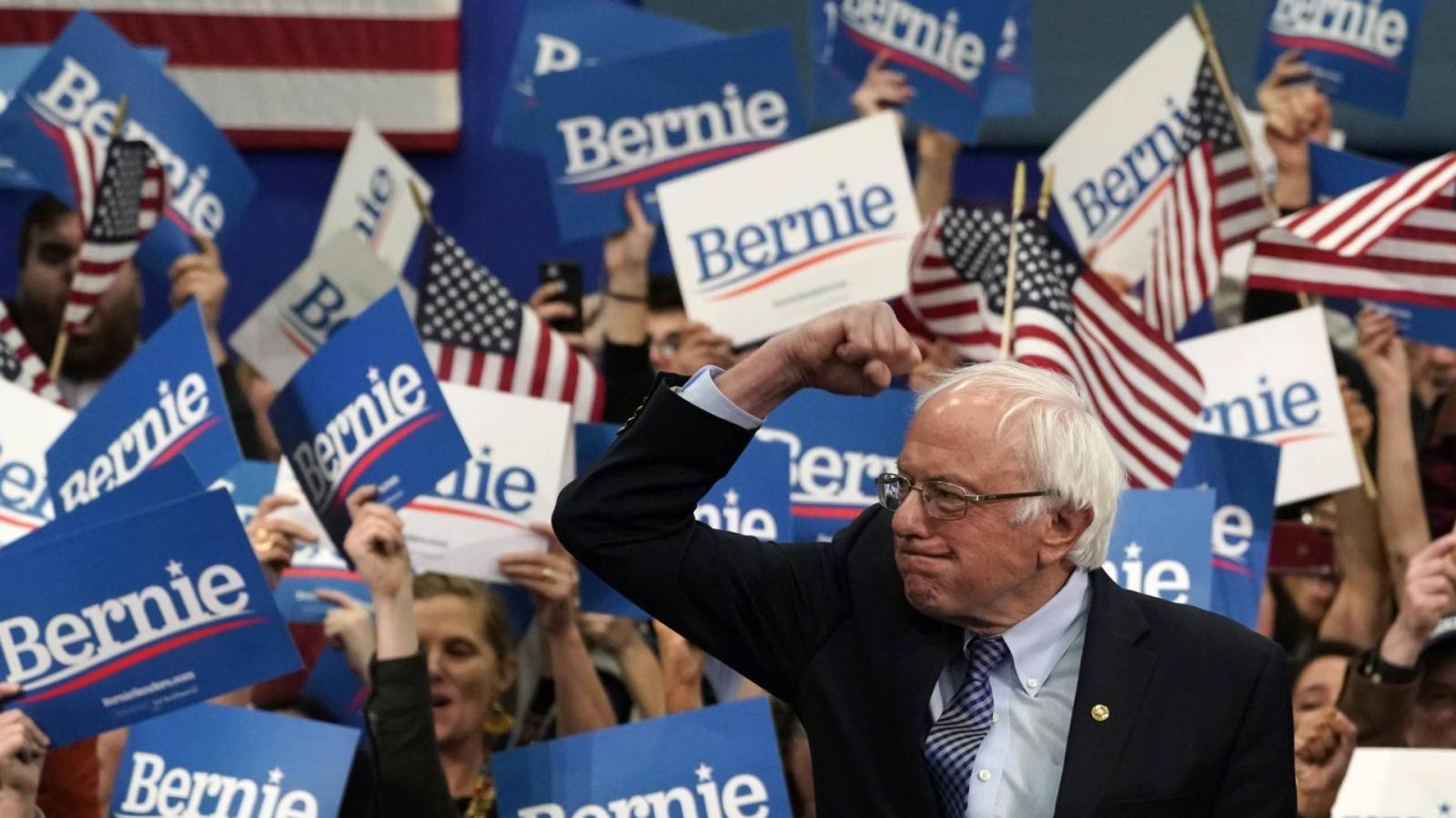 Bernie Sanders az előválasztási győzelem estélyén, New Hampshire-ben, 2020. február 11-én