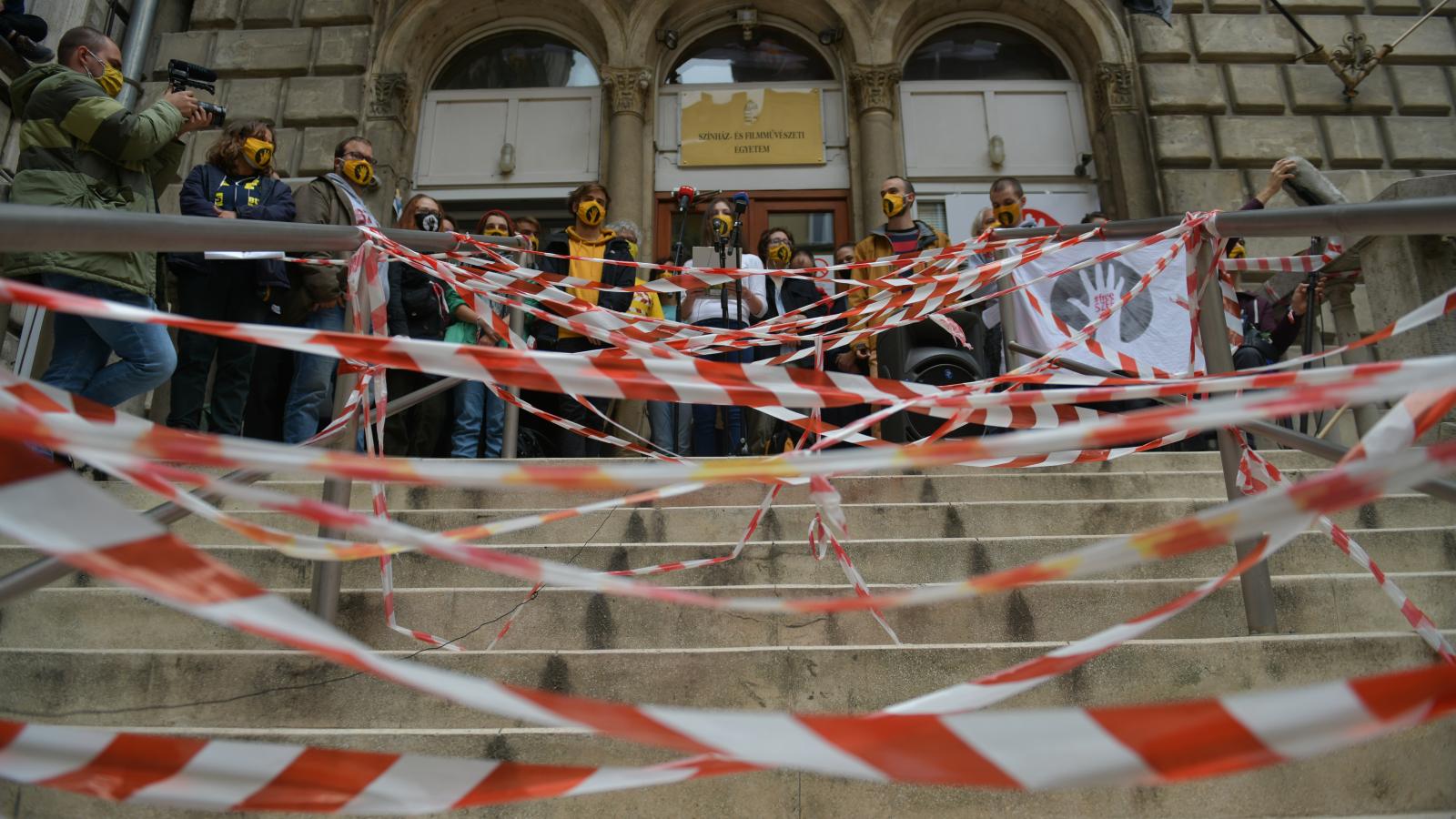 SZFE-blokád a Szentkirályi utcában is