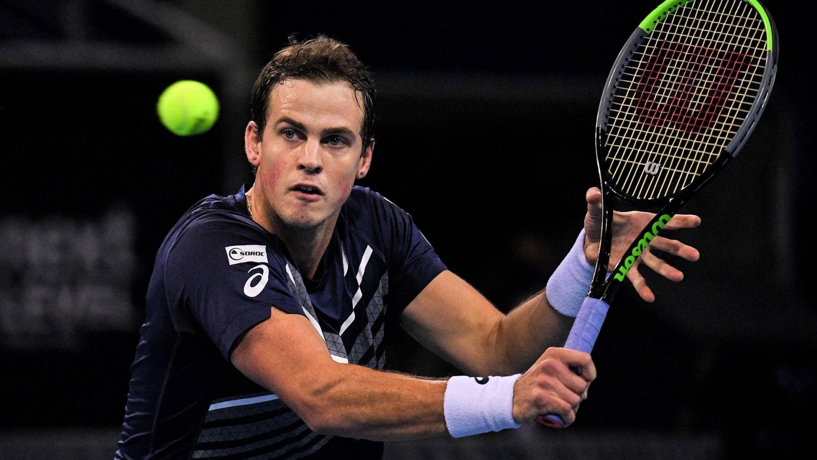 Vasek Pospisil a profi játékosokat képviselő szervezet, az ATP vezetőjével veszett össze