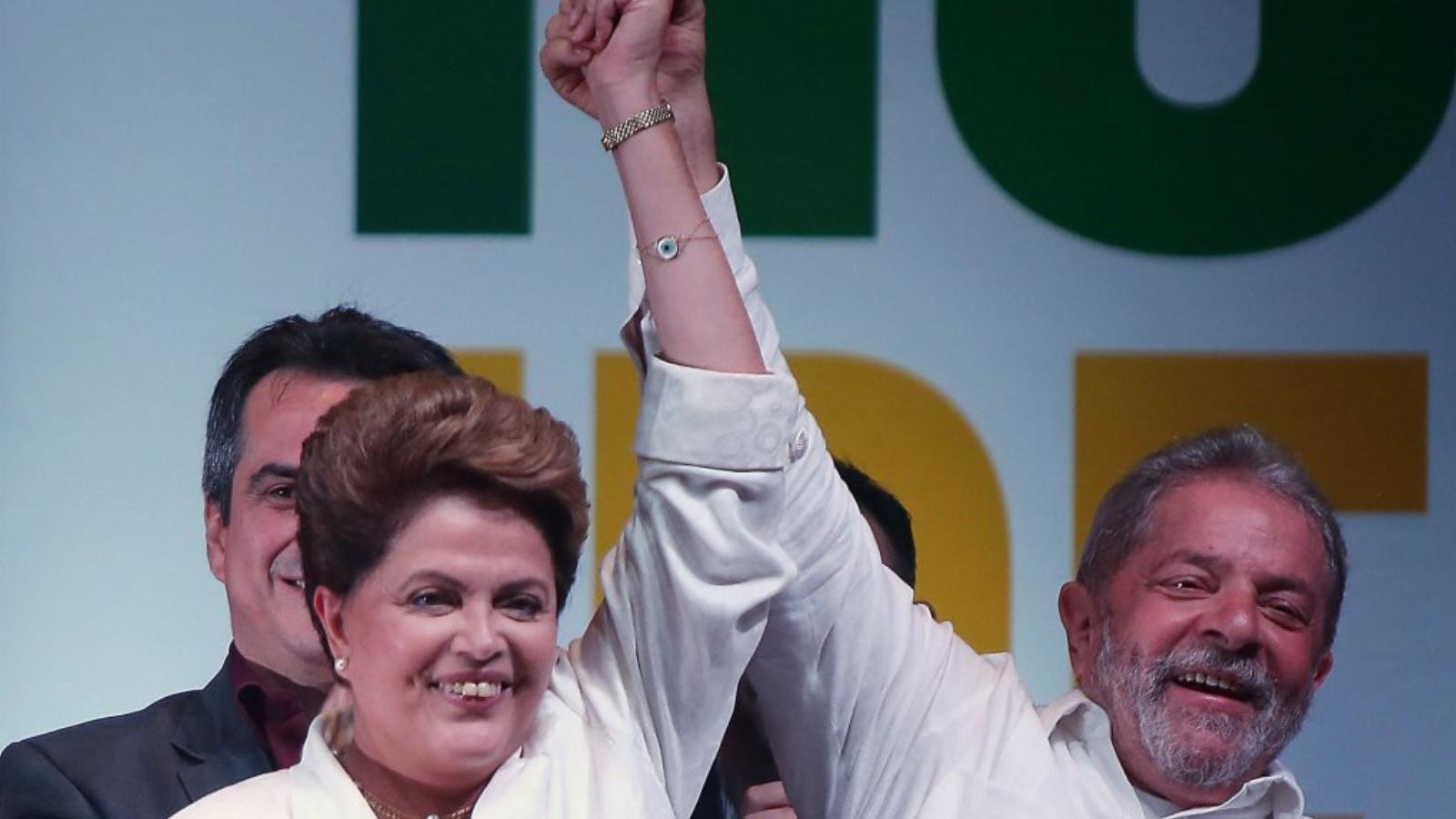 Dilma Rousseff és mentora, Lula da Silva győzelmüket ünneplik
FOTÓ: EUROPRESS/GETTY IMAGES/MARIO TAMA