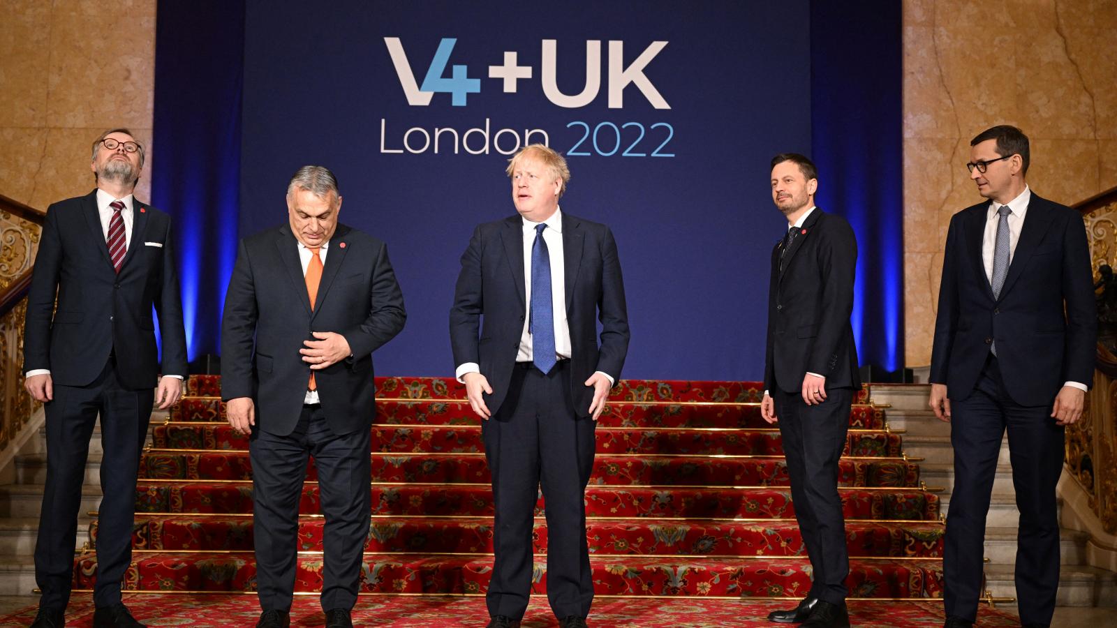 A V4 miniszterelnökeinek találkozója Boris Johnson brit kormányfővel Londonban 2022. március 8-án