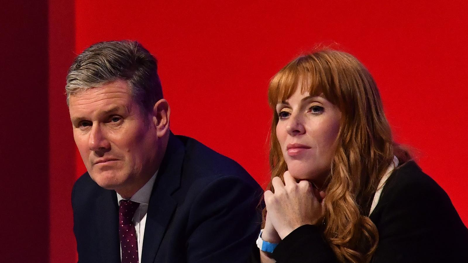 Sir Keir Starmer és Angela Rayner 