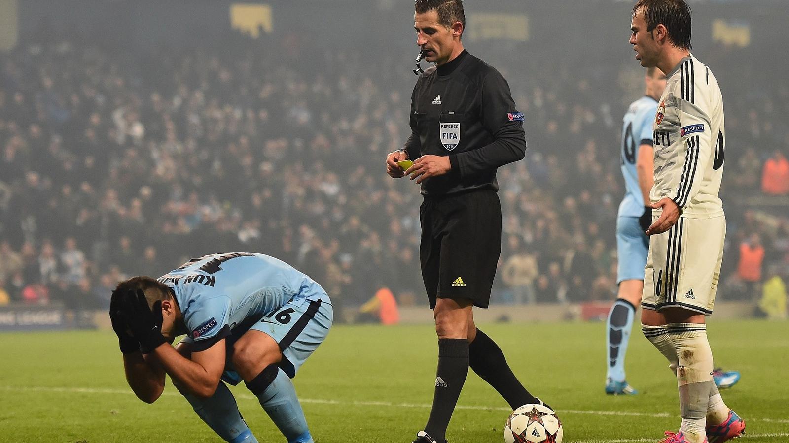 Sergio Aguero (Manchester City) nem értett egyet a neki adott sárga lappal FOTÓ: EUROPRESS/GETTY IMAGES/LAURENCE GRIFFITHS