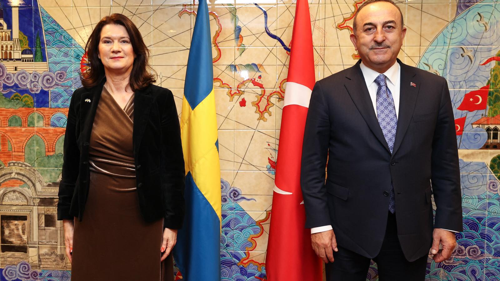 Ann Linde volt svéd külügyminiszter török kollégájával, Mevlüt Çavuşoğluval 2022. április 6-án Brüsszelben