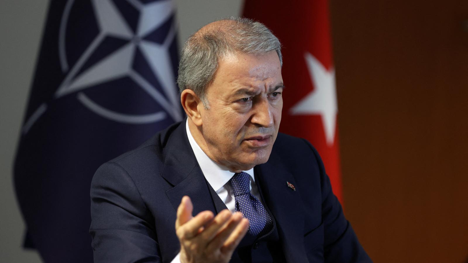 Hulusi Akar 