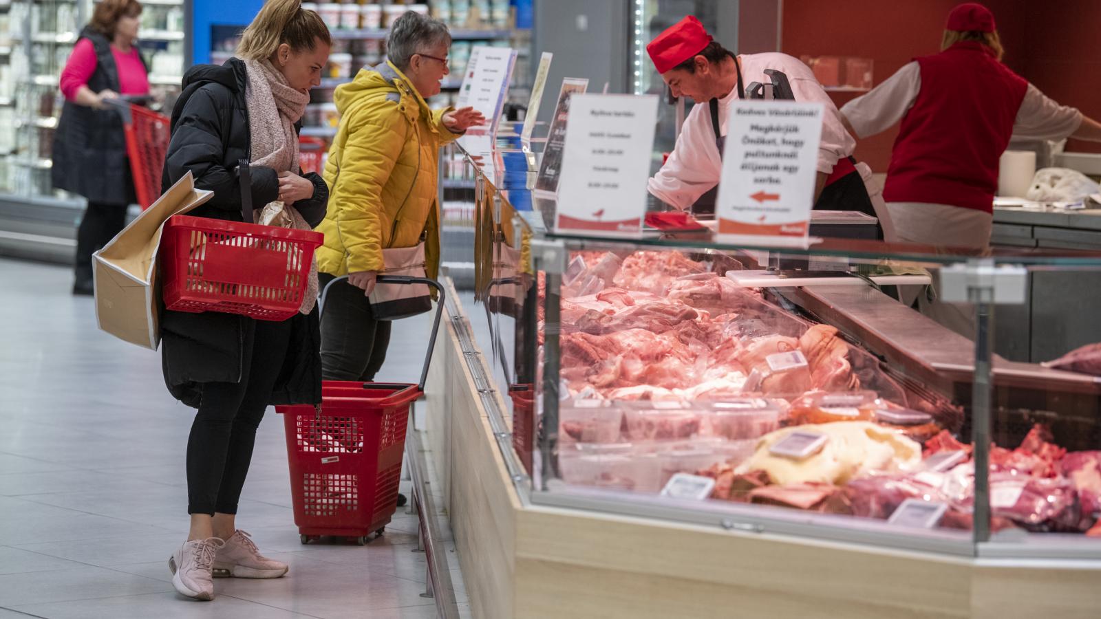 A hazai élelmiszerárak az idén aligha mérséklődnek, az infláció is magas marad