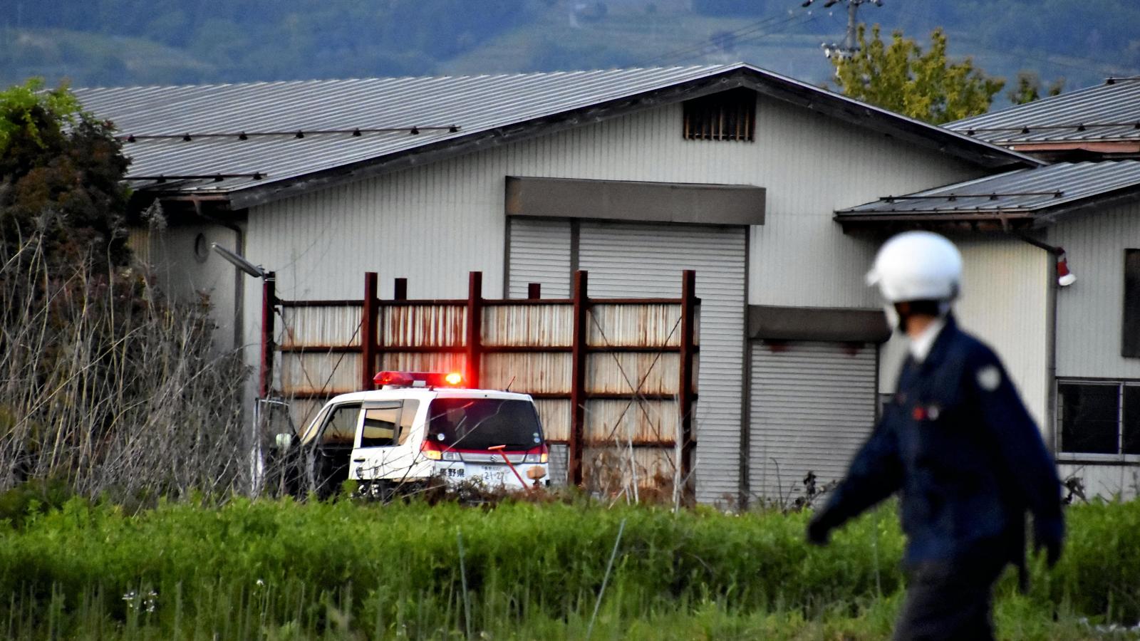 Az épület, ahol a támadó elbarikádozta magát