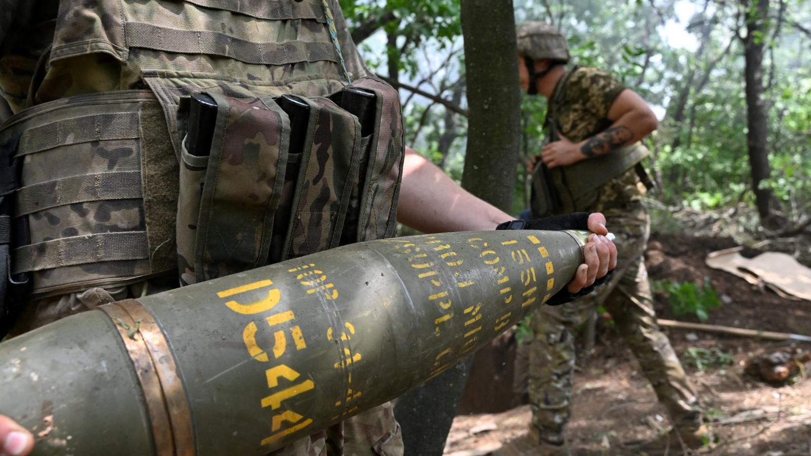 Ukrajna kora tavasszal jelezte, hogy vészesen fogynak a 155 mm-es kaliberű tüzérségi lövedékek