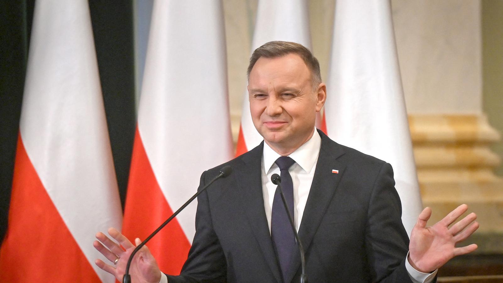 Andrzej Duda elnökön Lengyelország szeme, tőle is függ a további menetrend