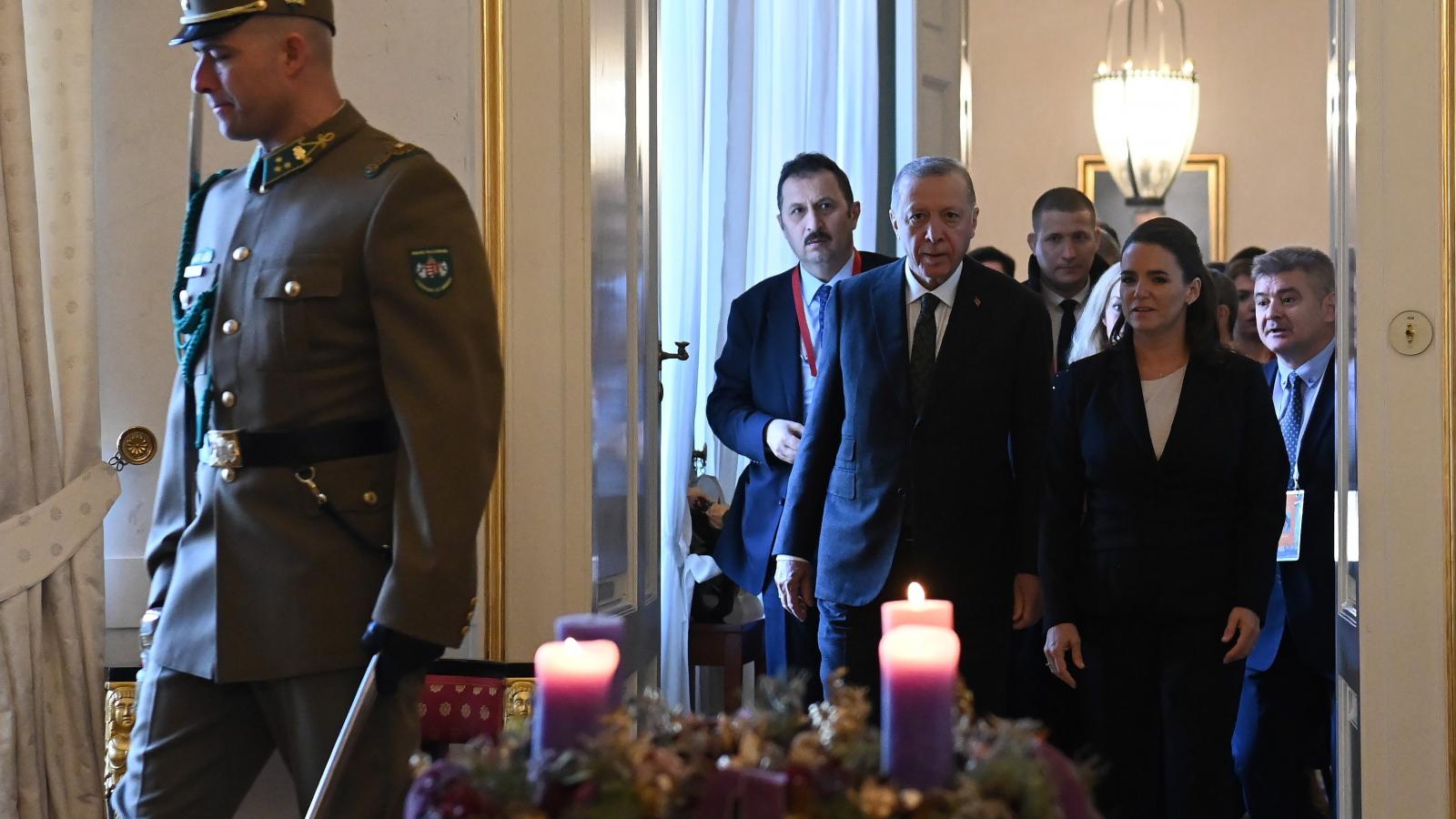 Novák Katalin köztársasági elnök fogadja Recep Tayyip Erdogan török elnököt a Sándor-palotában 2023. december 18-án