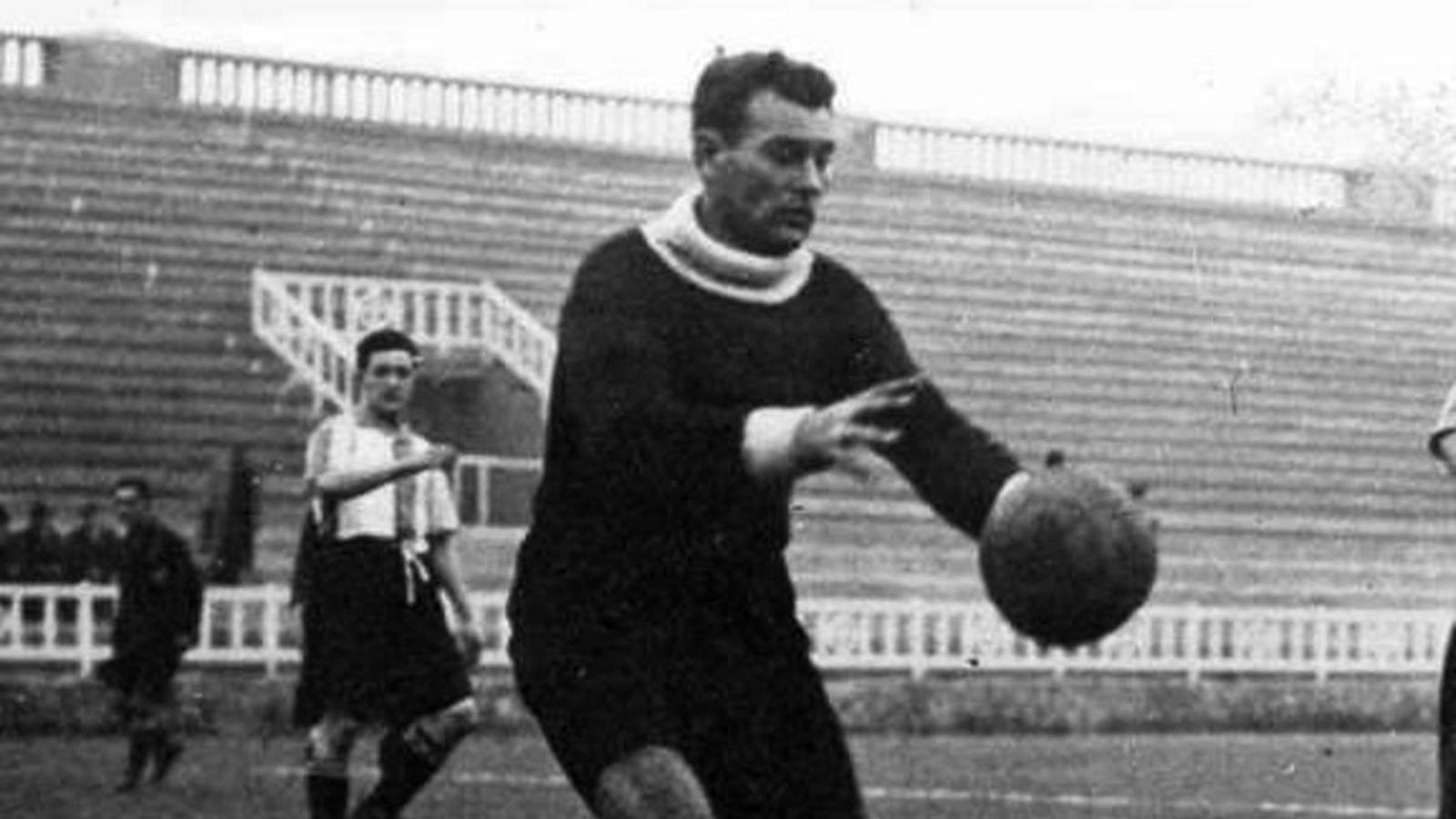 Plattkó Ferenc,
az MTK korábbi
kapusa 1924
januárjában már
a Barcelonában
játszott