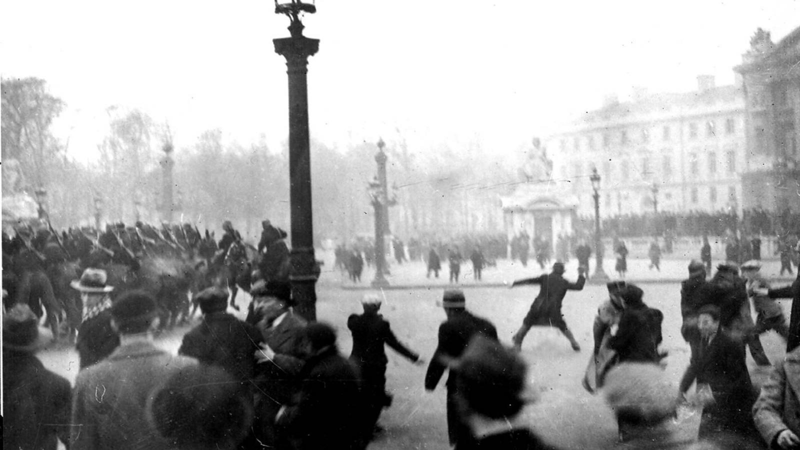 A köztársaság megdöntésének, a demokratikus intézményeket fenyegető veszélynek a szimbóluma lett 1934. február 6.